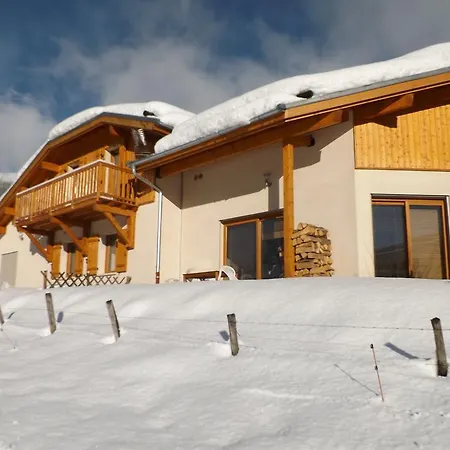 Le D'heidi Chalet